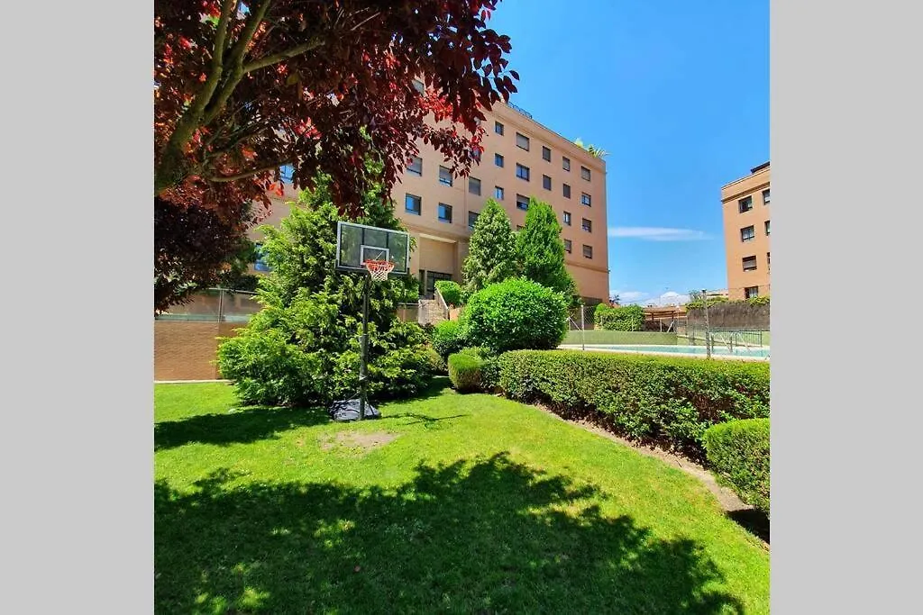 Precioso Estudio Conde Orgaz Madrid Apartment