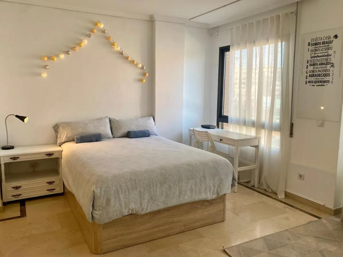 Precioso Estudio Conde Orgaz Madrid Spain